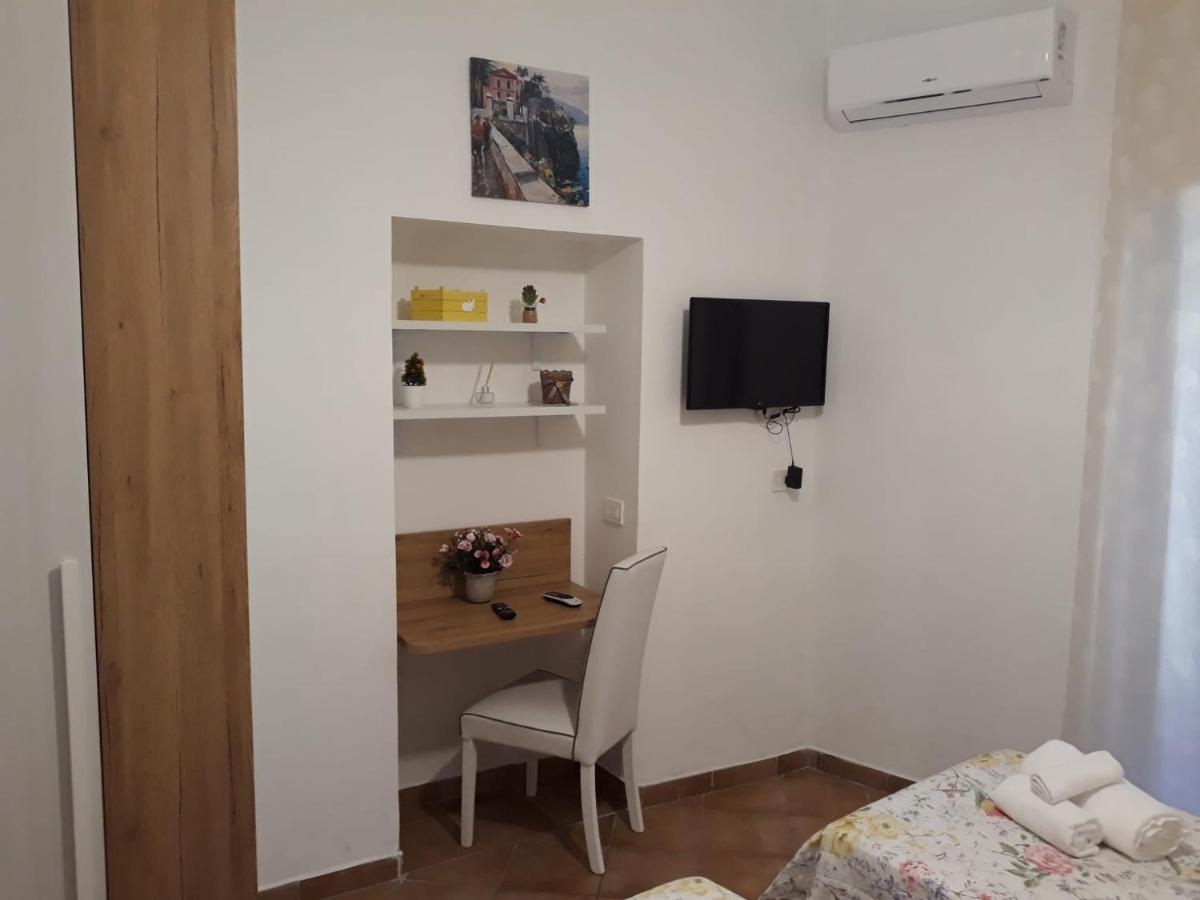 Appartement Rita Flat à Sorrente Extérieur photo