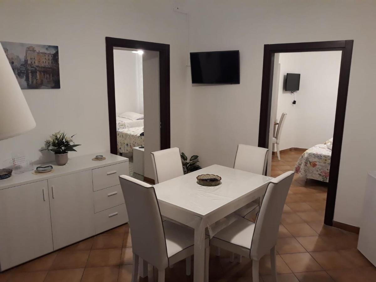 Appartement Rita Flat à Sorrente Extérieur photo